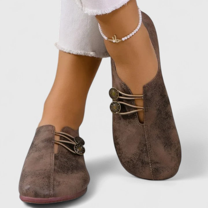 Caterina - Mocasines Elegantes - calzado de mujer, vista lateral | Chloe Bennett