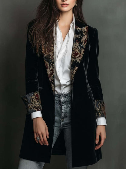 Blazer Slim Fit Negro con Solapas y Estampado Barroco