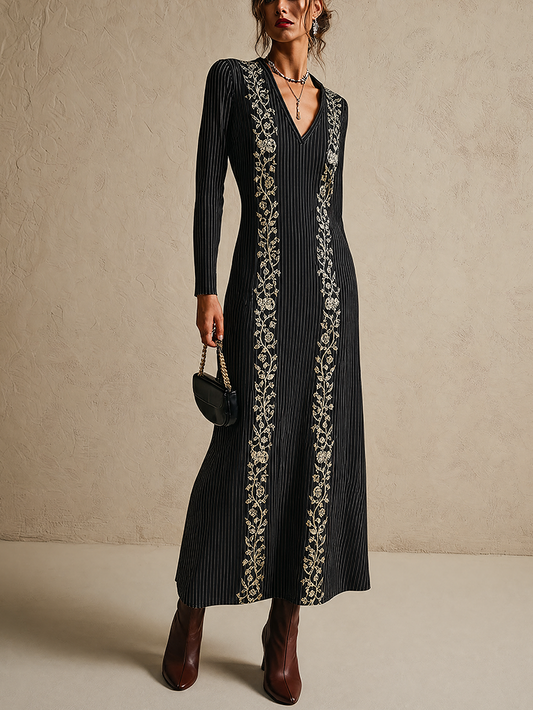 Ámbar | Vestido Punto Negro Bordado Dorado 2026