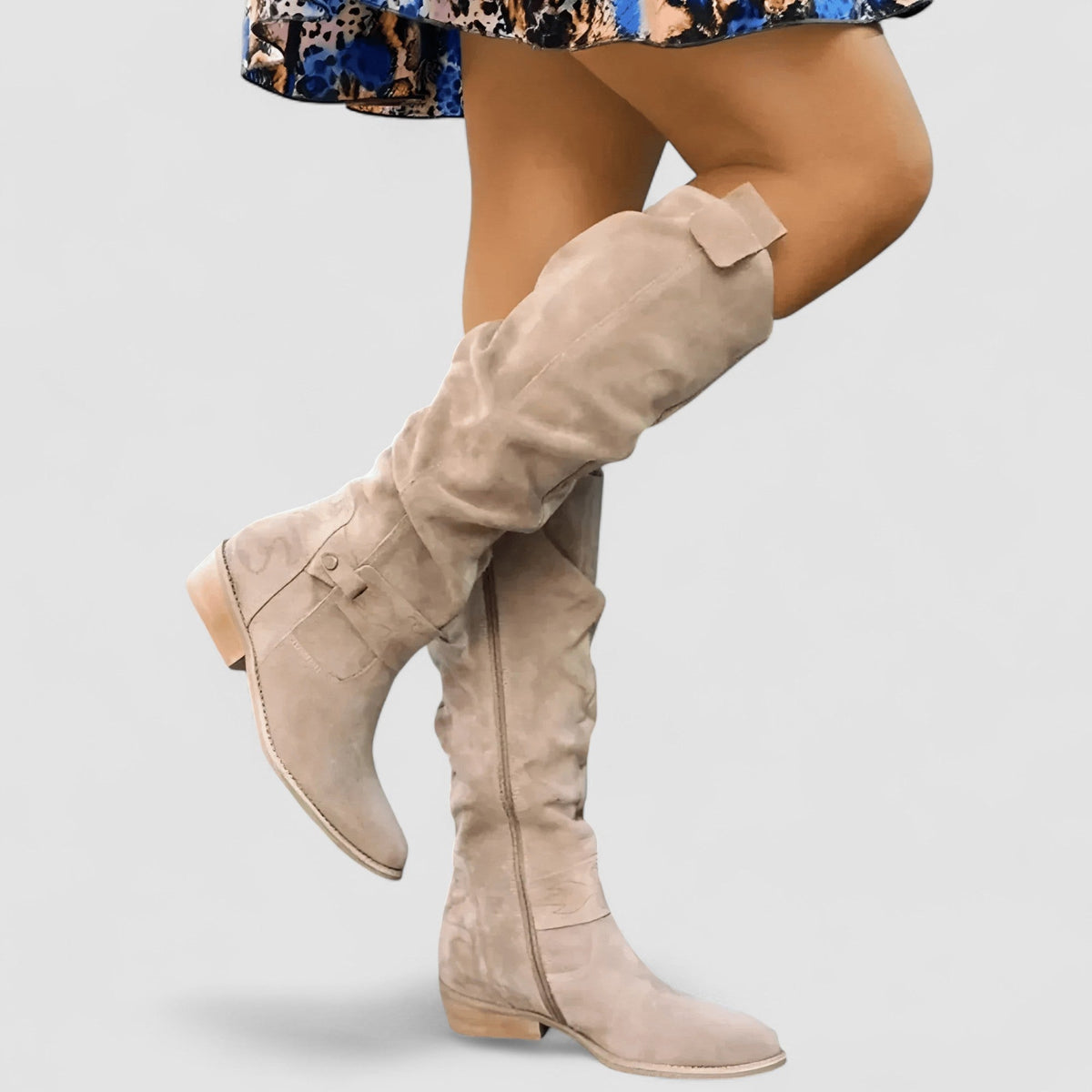 Nora | Bota Alta de Ante hasta la Rodilla - calzado de mujer, vista principal | Chloe Bennett