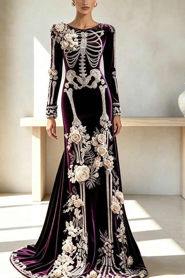 Luxury skull embroidered velvet dress - vestido de mujer, modelo luciendo la prenda | Chloe Bennett