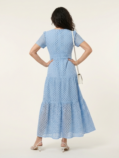 Maria | Vestido Midi de Manga Corta con Escote en V - vestido de mujer, vista trasera | Chloe Bennett