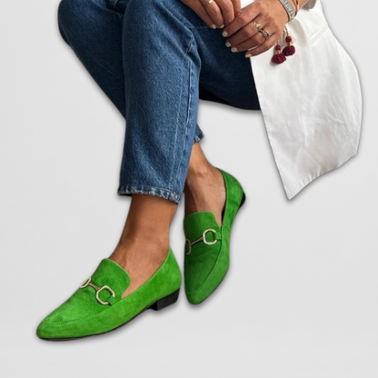 Patrizia - Mocasines Confortables - calzado de mujer, modelo luciendo la prenda | Chloe Bennett