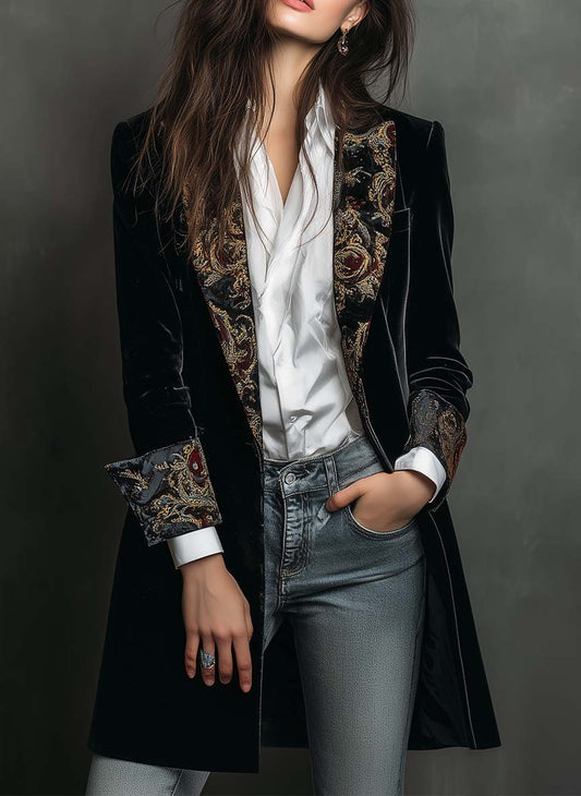 Blazer Slim Fit Negro con Solapas y Estampado Barroco