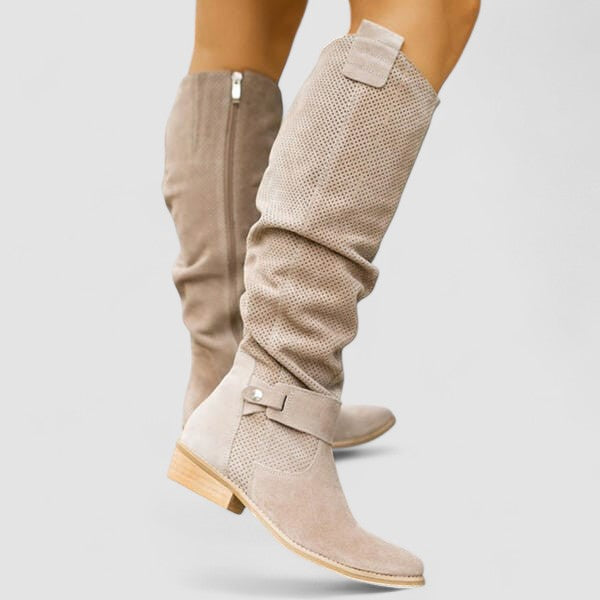 Sofia | Bota Alta Suave - calzado de mujer, vista principal | Chloe Bennett