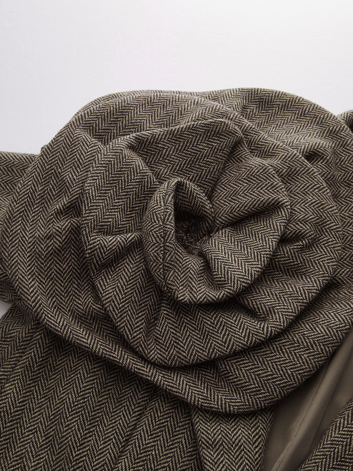 Lucila | Blazer de Tweed con Flor en Relieve