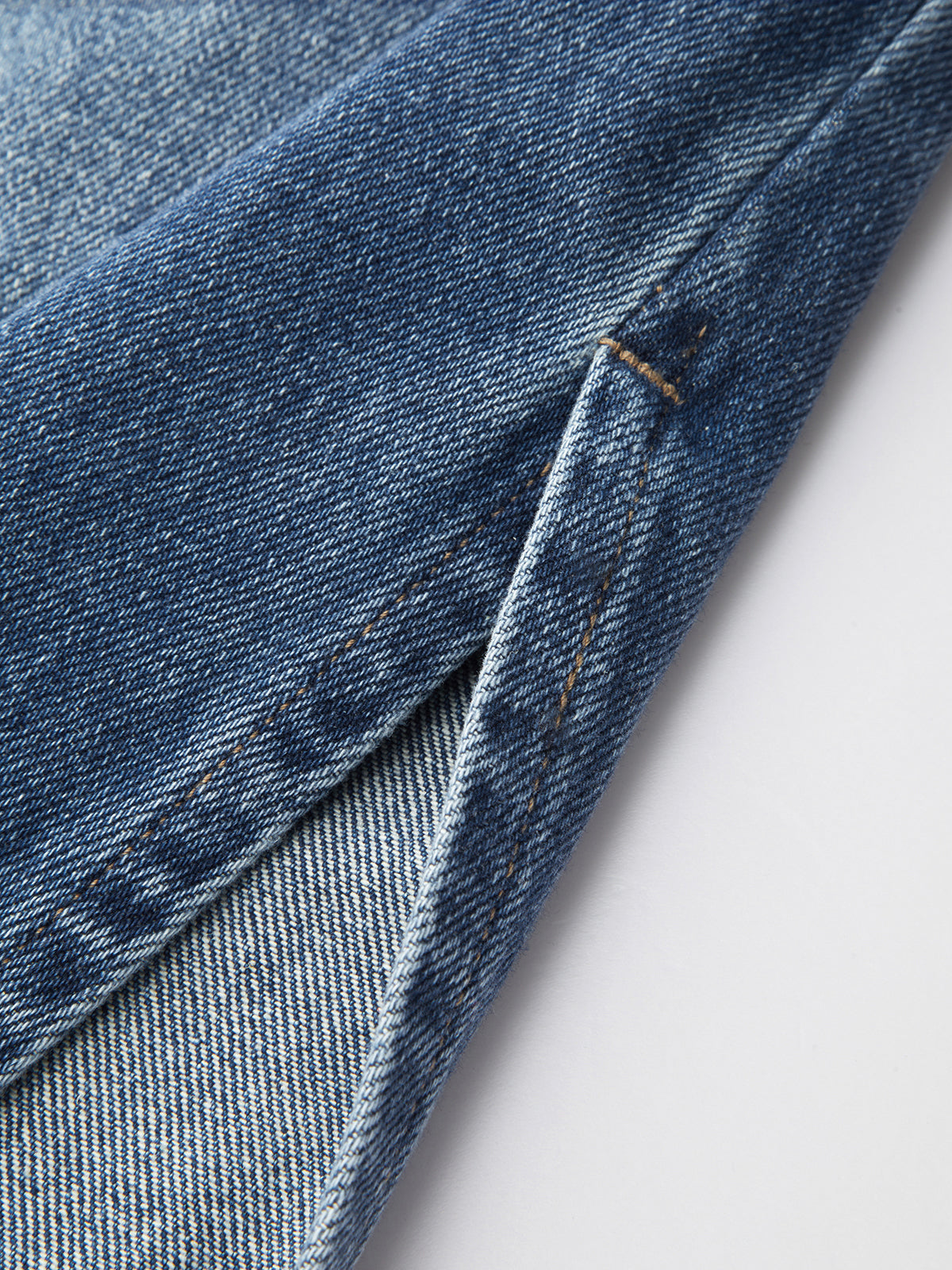 Montserrat | Jeans Pierna Ancha con Abertura Lateral