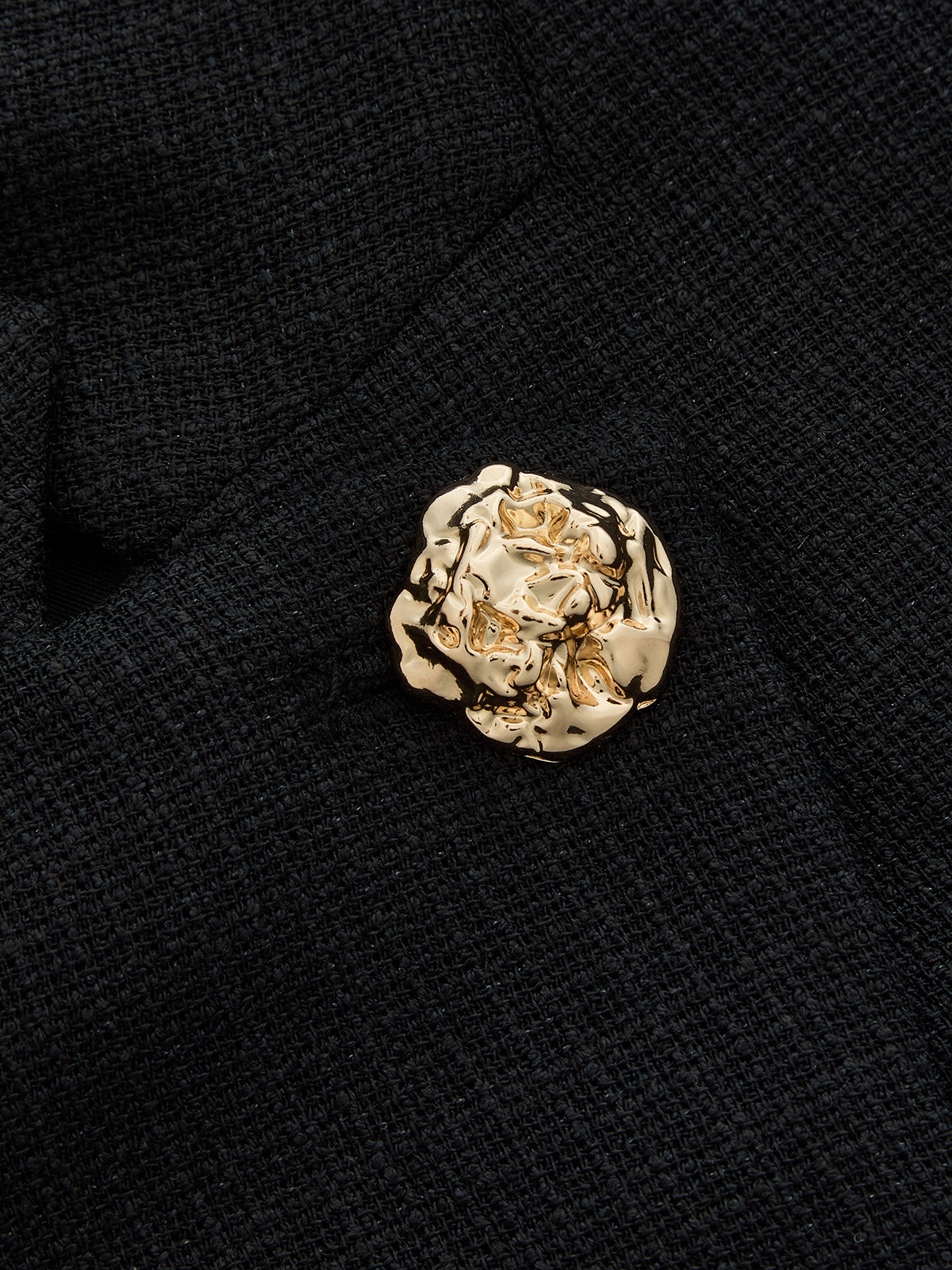 Noemí | Blazer de Cuello Mao con Botones Metálicos