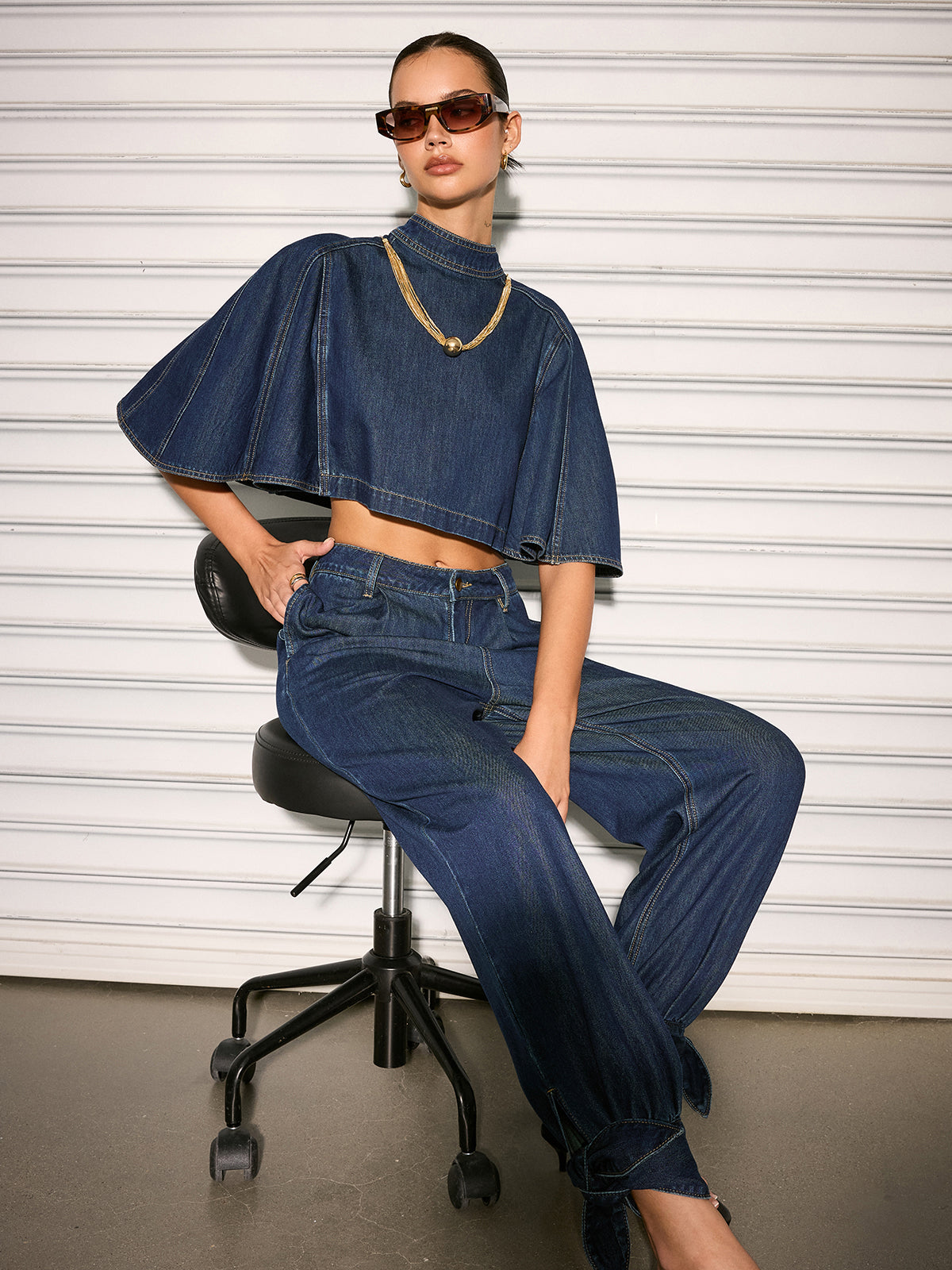 Alicia | Jeans de Tiro Medio con Bajo Anudado