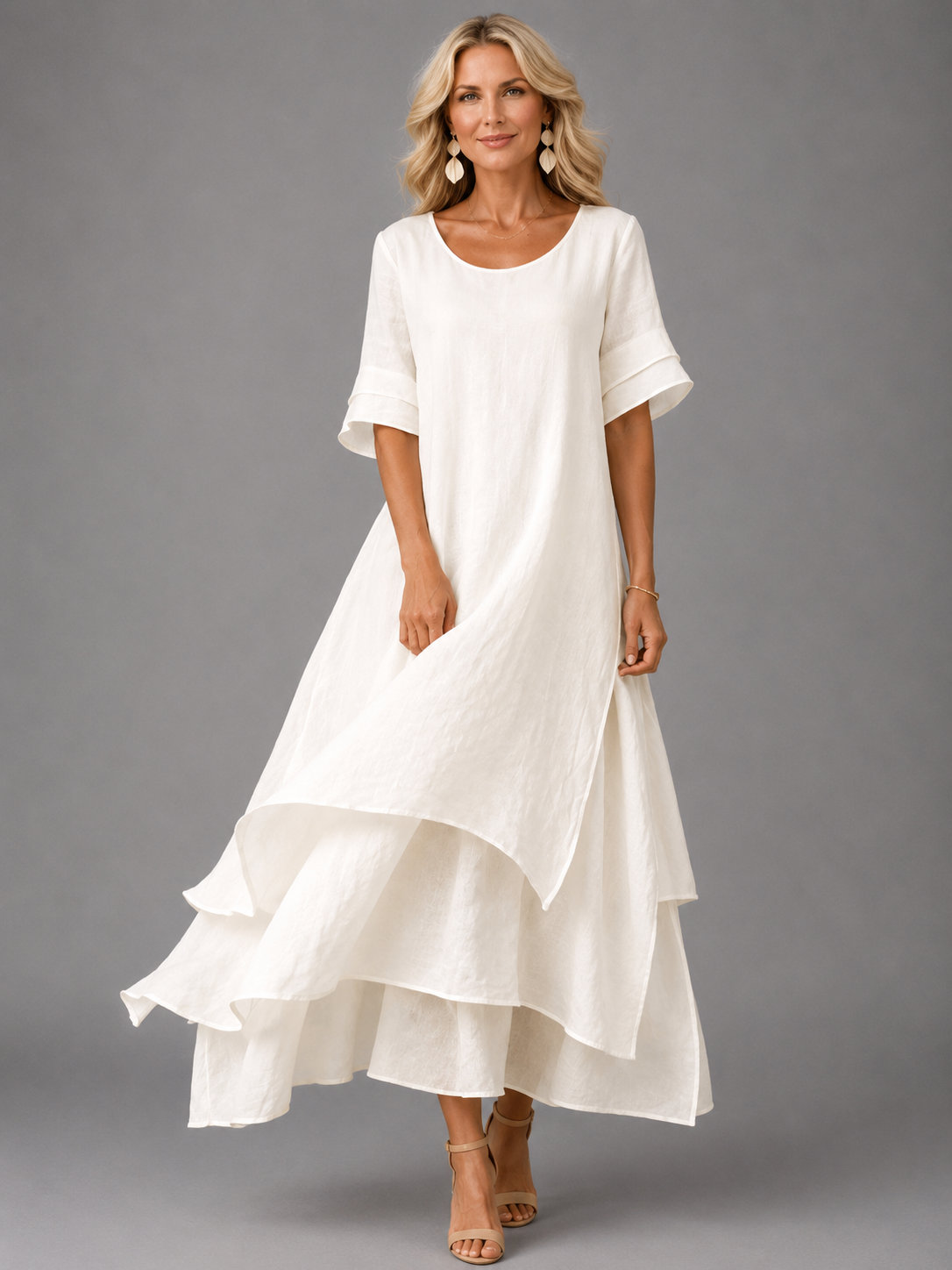 Liora | Vestido Maxi Grace Fluido - vestido de mujer, modelo luciendo la prenda | Chloe Bennett