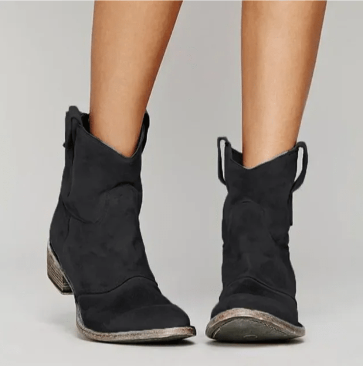 Rosalia | Botas Ortopédicas de Ante - calzado de mujer, detalle | Chloe Bennett