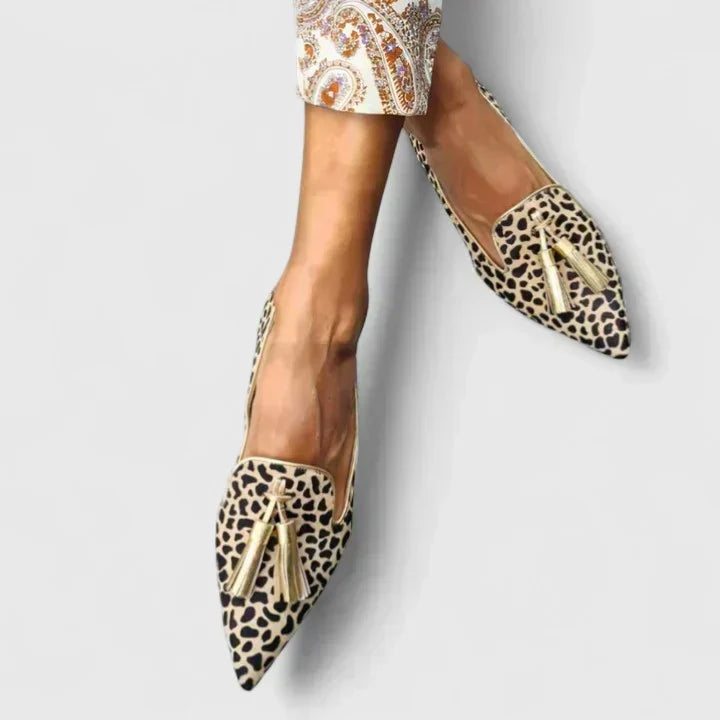 Mirella - Mocasines Clásicos y Confortables - calzado de mujer, vista frontal | Chloe Bennett