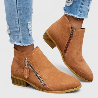 Francesca | Botas Ortopédicas - calzado de mujer, otro ángulo | Chloe Bennett