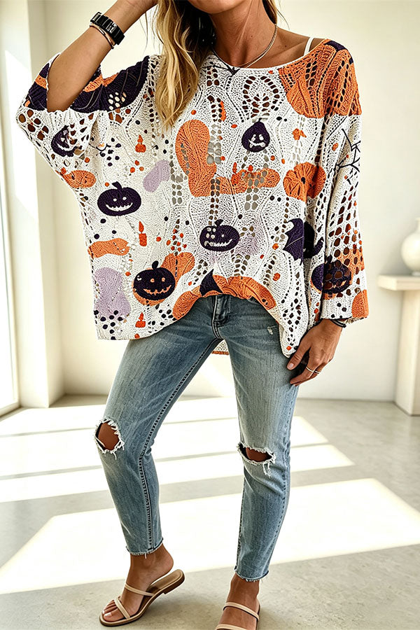 Halloween Pumpkin & Bat Hollow Out Knit Oversized Sweater - chaqueta de mujer, modelo luciendo la prenda | Chloe Bennett