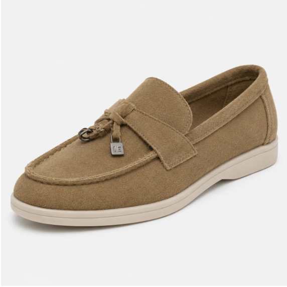 Amelia | Mocasines Mule de Ante con Borlas - calzado de mujer, vista trasera | Chloe Bennett