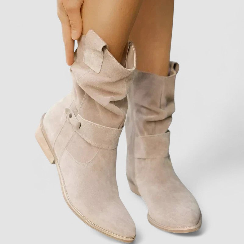 Lucia | Botas Western Ortopédicas - calzado de mujer, vista trasera | Chloe Bennett