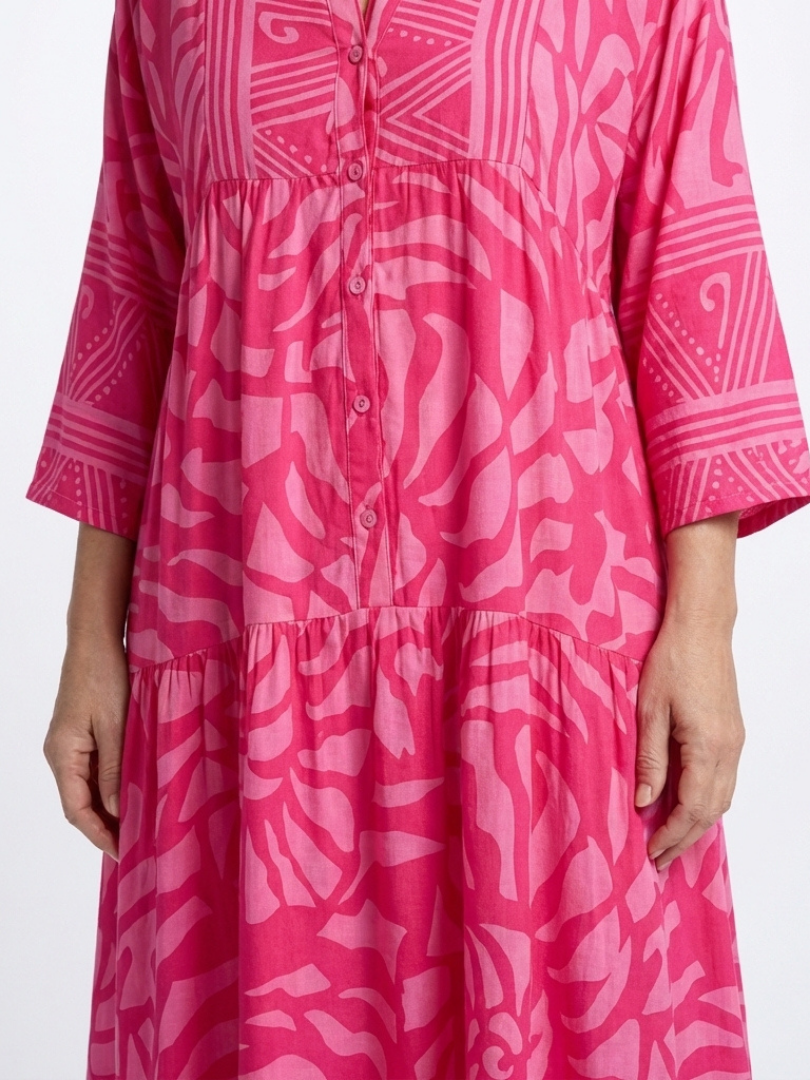 Rita | Vestido Midi con Botones Frontales - vestido de mujer, detalle | Chloe Bennett